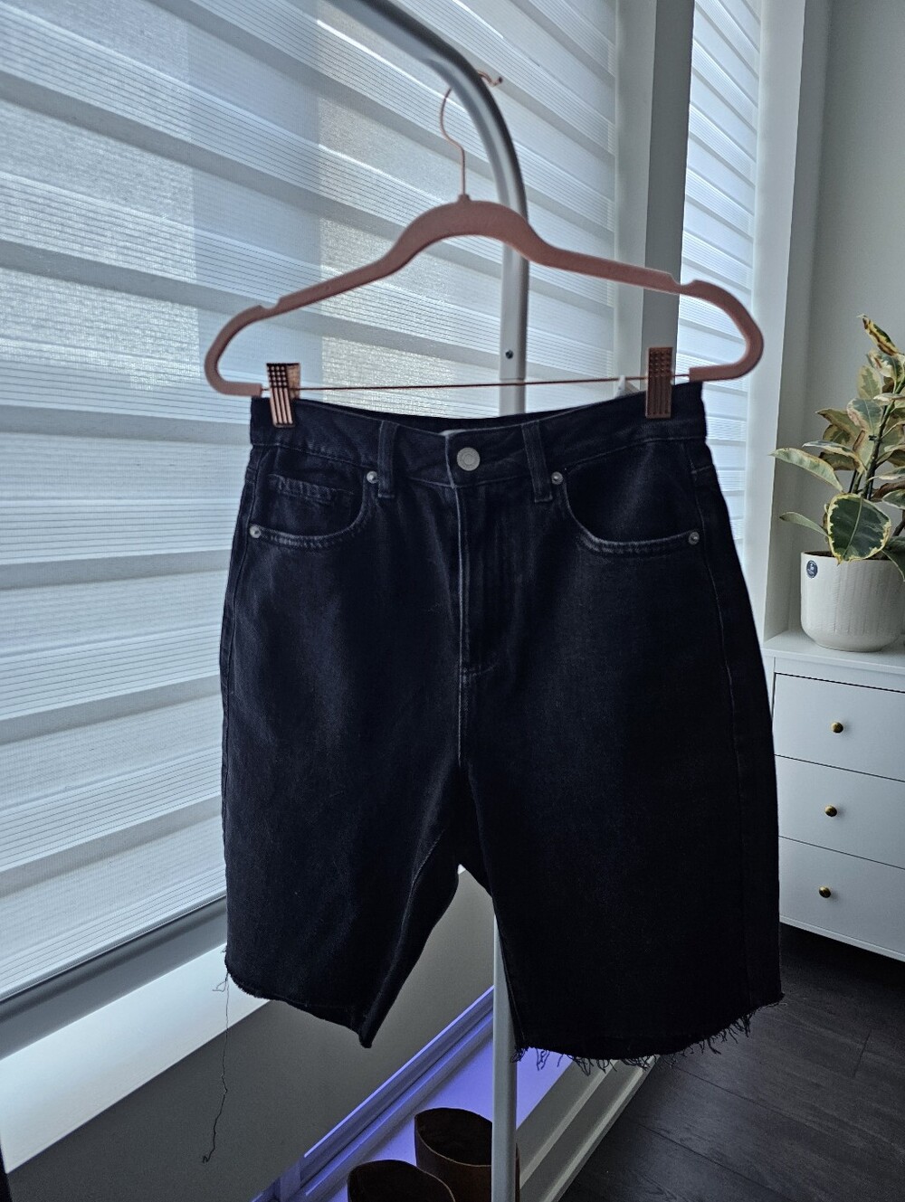 DYNAMITE Bermuda Denim Shorts